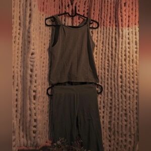 Kids Green Sleeveless Top and Pants Set